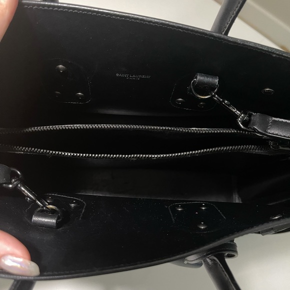 YSL Sac de jour Tote authentic - Picture 5 of 9